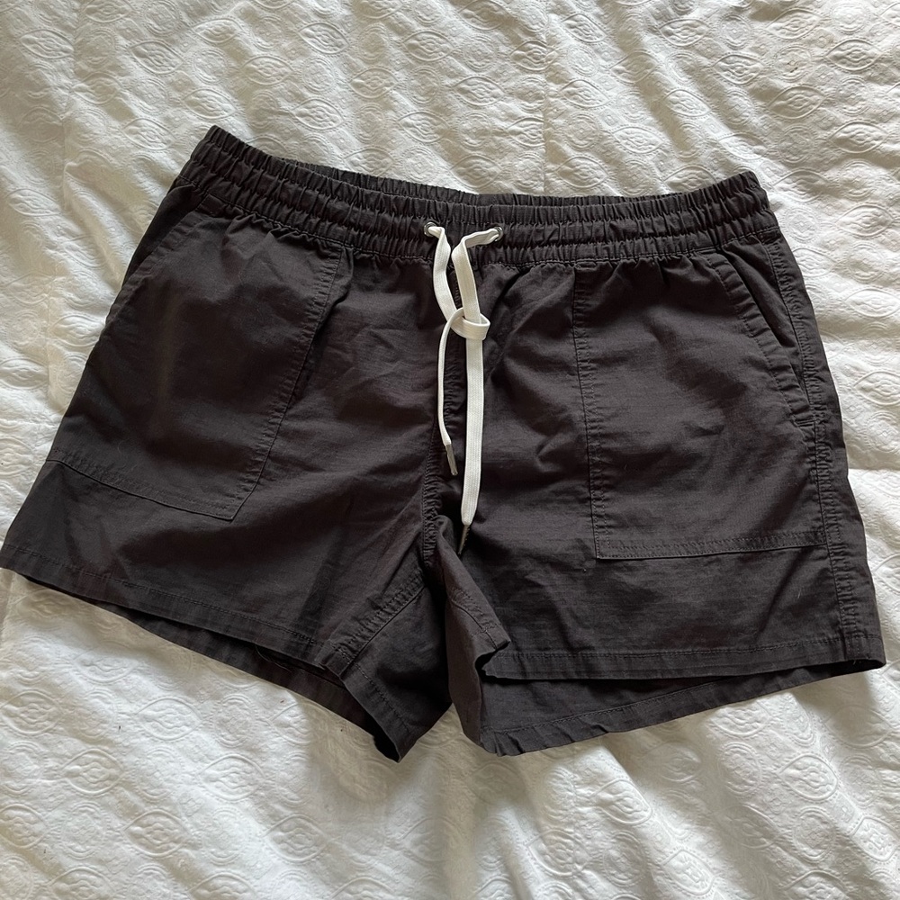Never Worn: Quince Size Large Drawstring Shorts - image 1